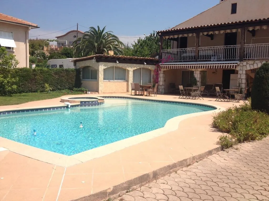 Villa Cezanne Cagnes-sur-Mer 2*,  France